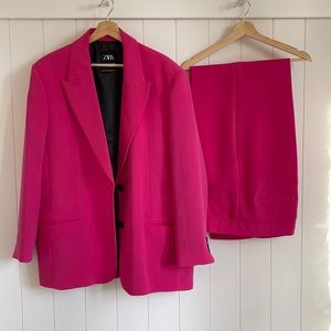 Zara Pink suit SZ large